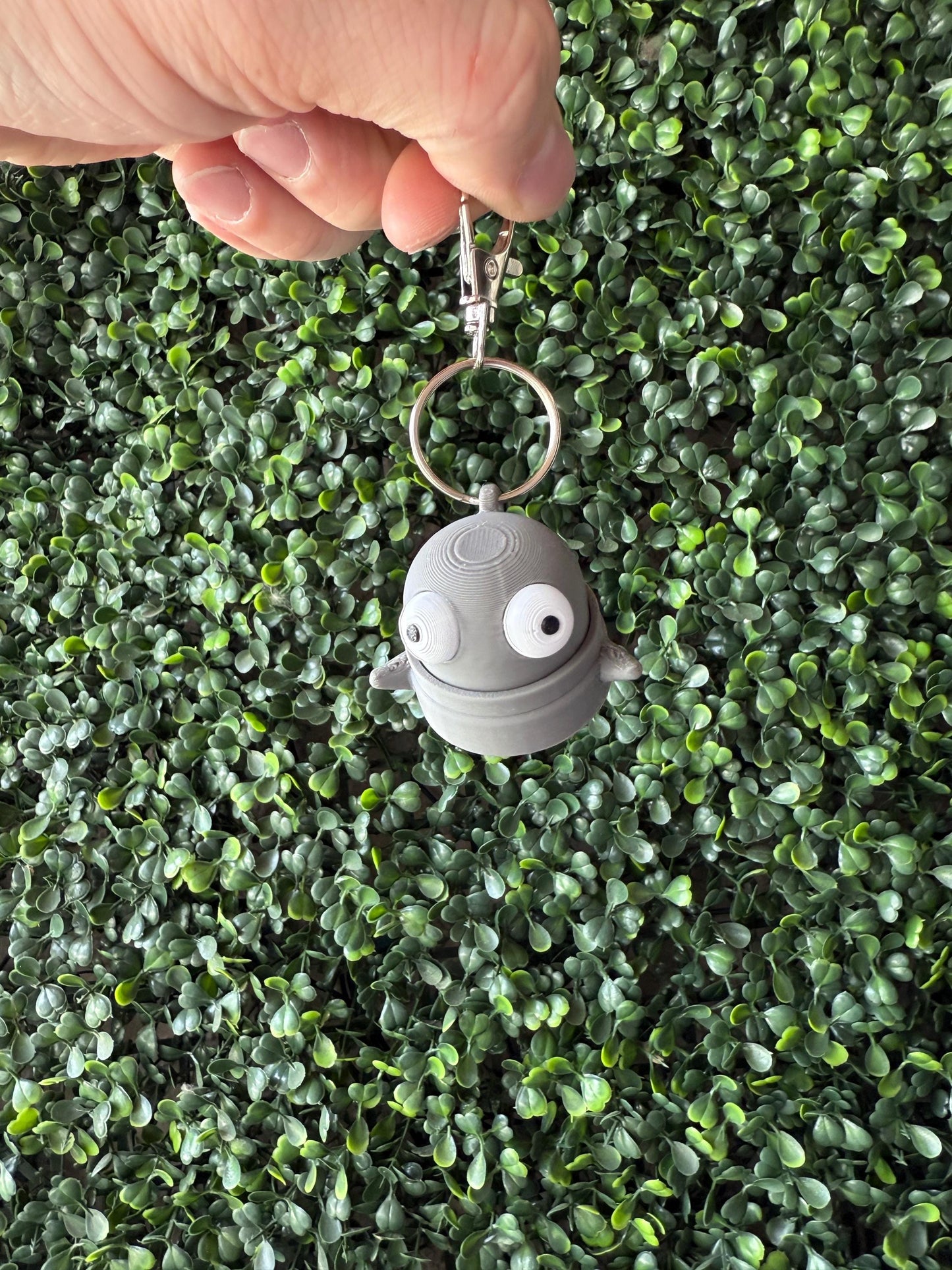 Baby REPO bot | keychain | 3d print | anxiety relief | keyboard | fidget clicker
